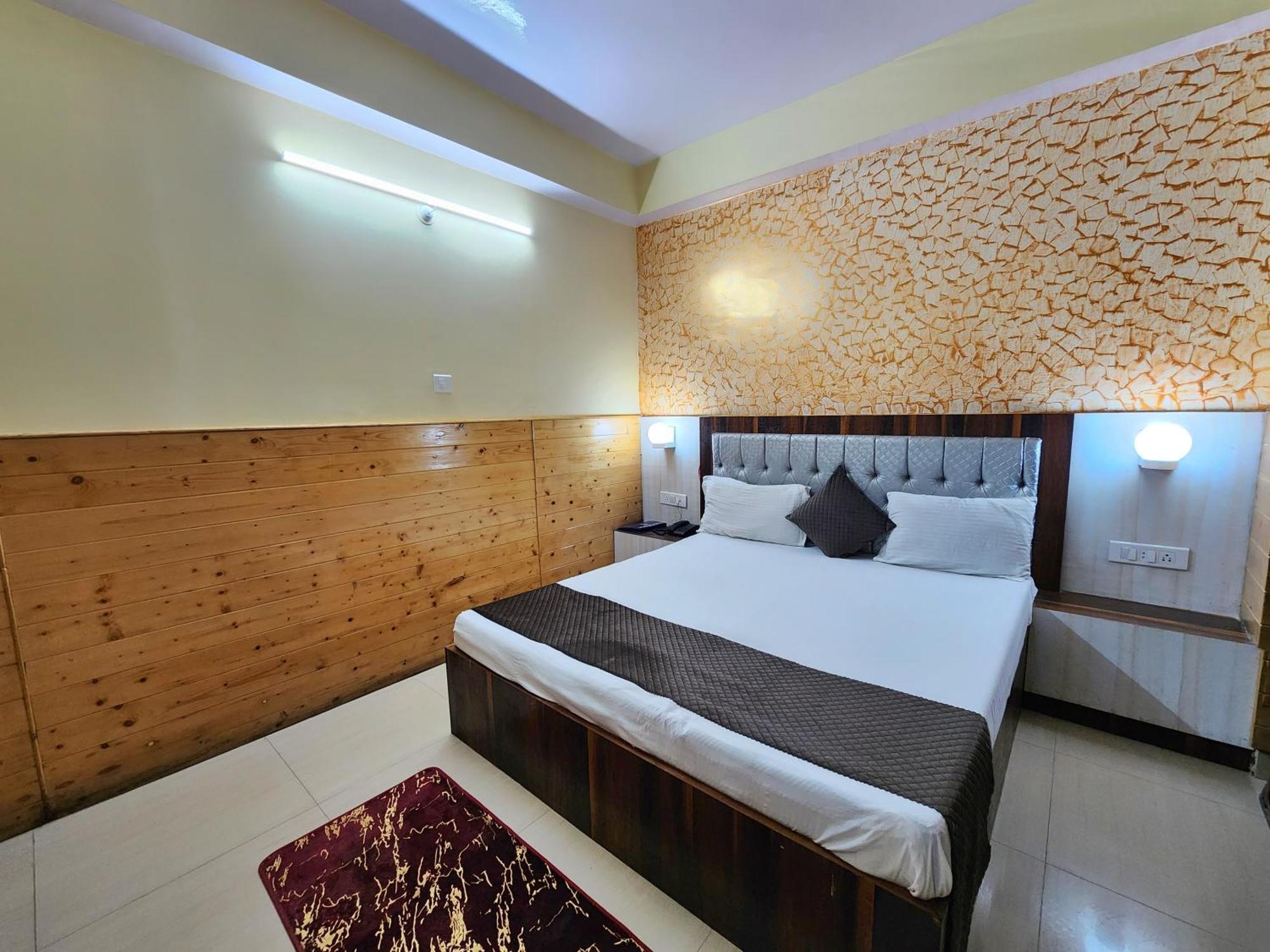 Hotel Taj Palace By Kalra Hospitality Near Mall Road 西姆拉 外观 照片