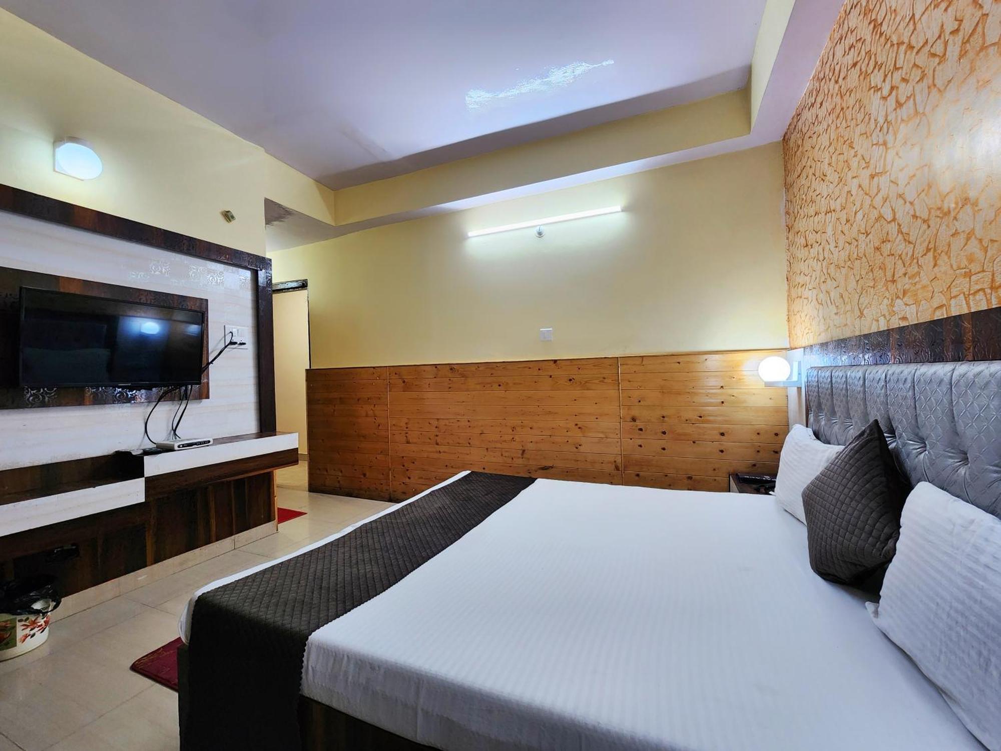 Hotel Taj Palace By Kalra Hospitality Near Mall Road 西姆拉 外观 照片