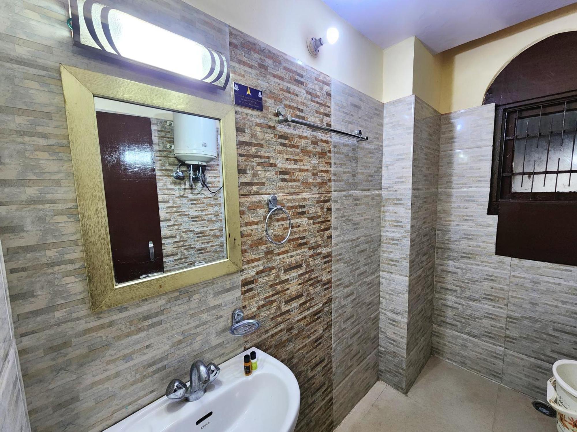 Hotel Taj Palace By Kalra Hospitality Near Mall Road 西姆拉 外观 照片