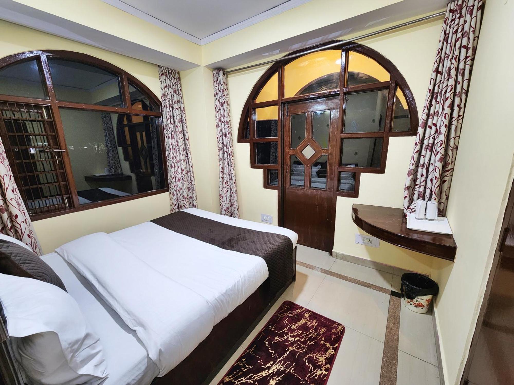 Hotel Taj Palace By Kalra Hospitality Near Mall Road 西姆拉 外观 照片